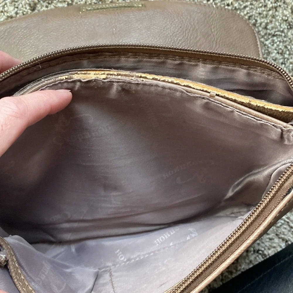 🤯BYE 🤯RARE AUTHENTIC  Salvatore Ferragamo Vintage Gancini Crossbody Bag